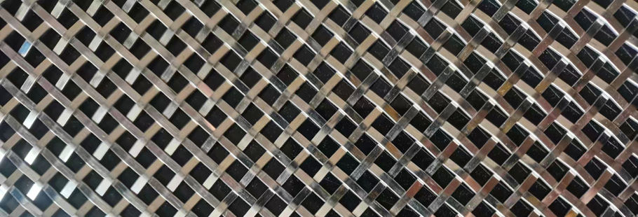 扁絲、扁條、扁鋼編織金屬裝飾網(wǎng)的特點(diǎn)