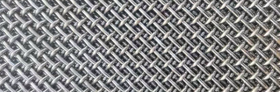 304不銹鋼篩網(wǎng)實(shí)打?qū)嵉哪欠N